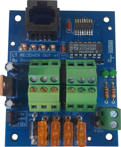 Placa Receiver Out <br> - Comunicação via cabo de rede até 75 metros de distancia <br> - 04 Fusiveis de proteção das saidas <br> 
                                 - 04 Saídas SPI 1300 Pixels <br> - Jumper para selecionar fonte 12 ou 5v 